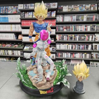 Statue Goku Freeza