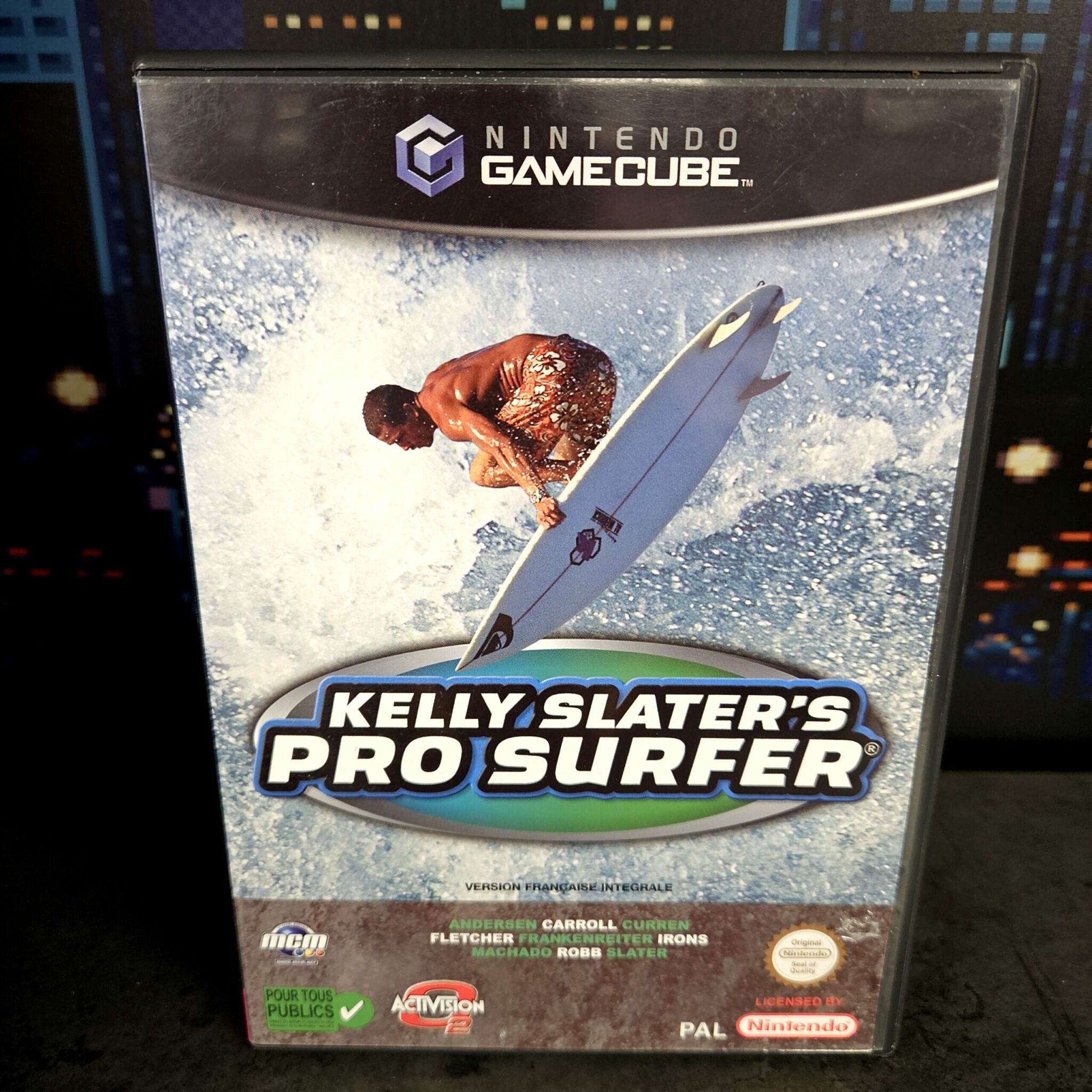 Kelly Slater's pro surfer